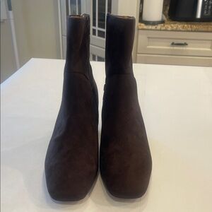 Stylish Dark Brown Suede Ankle Boots